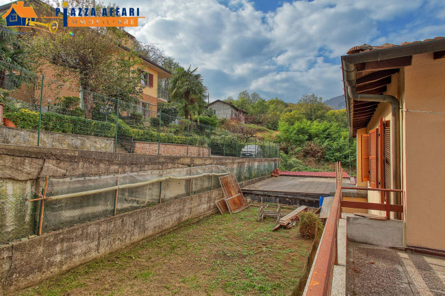 Villa Bifamigliare in vendita a Lavena Ponte Tresa