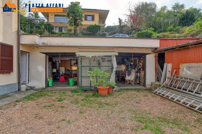 Villa Bifamigliare in vendita a Lavena Ponte Tresa