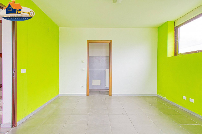 Capannone in vendita a Lavena Ponte Tresa