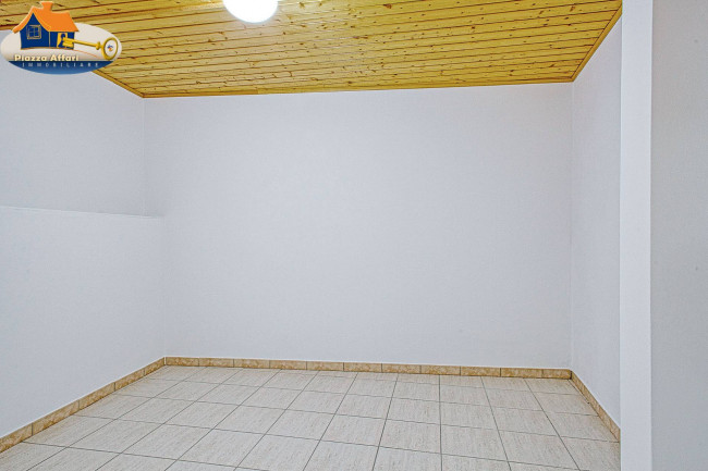 Appartamento in vendita a Marchirolo