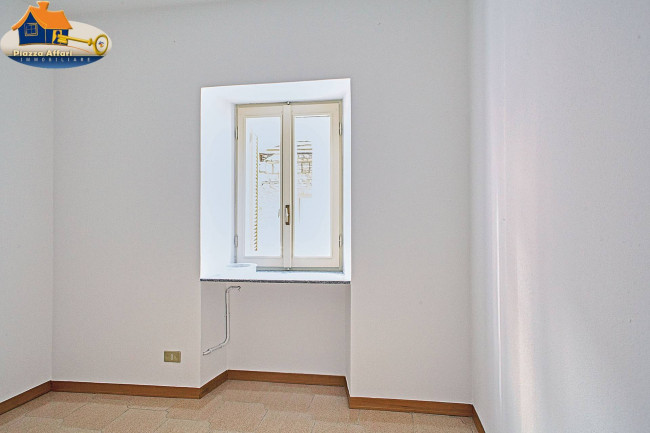 Appartamento in vendita a Marchirolo