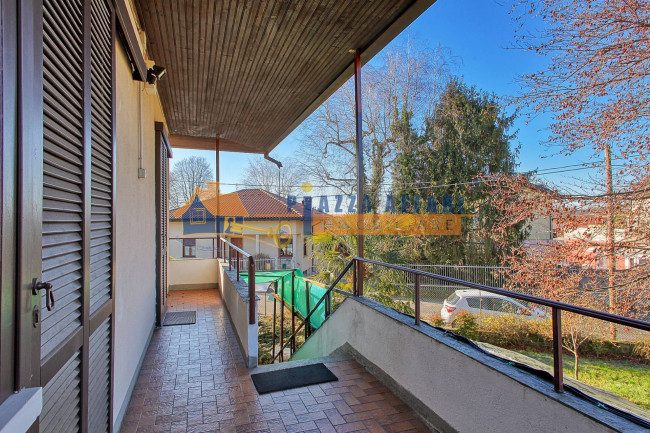 Villa in vendita a Castronno
