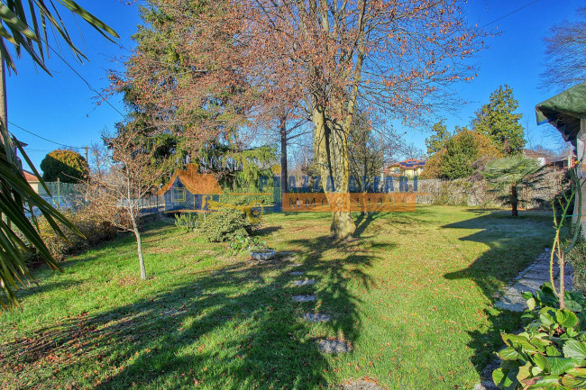 Villa in vendita a Castronno