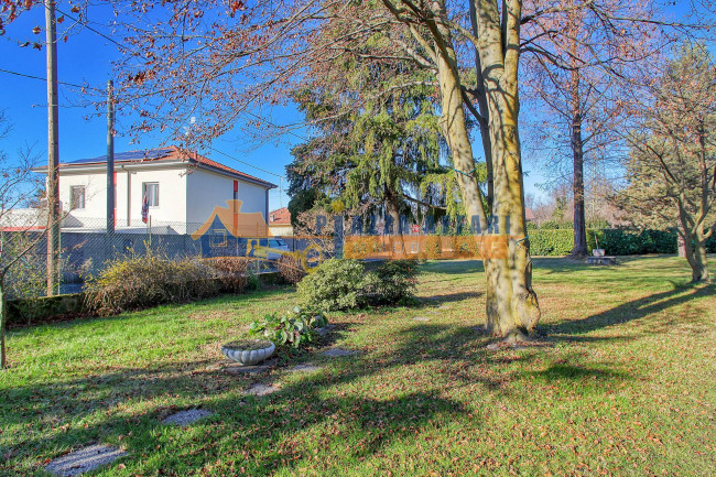 Villa in vendita a Castronno