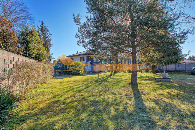 Villa in vendita a Castronno