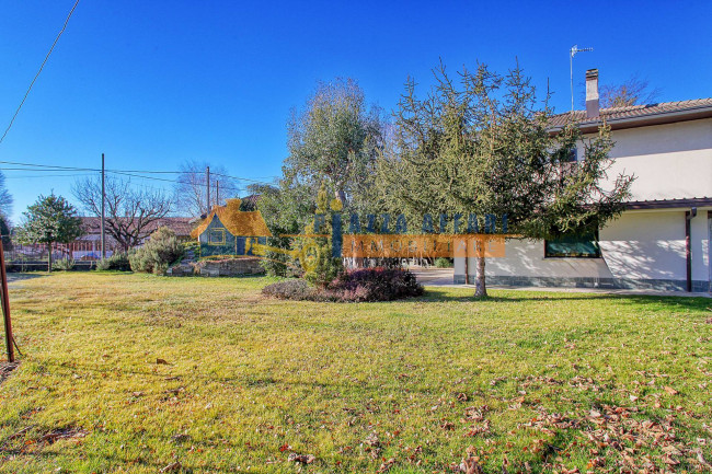 Villa in vendita a Castronno