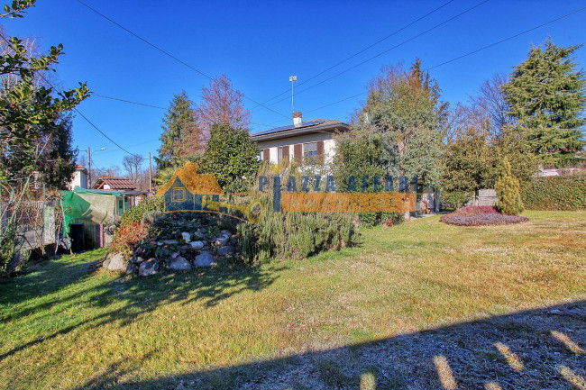 Villa in vendita a Castronno