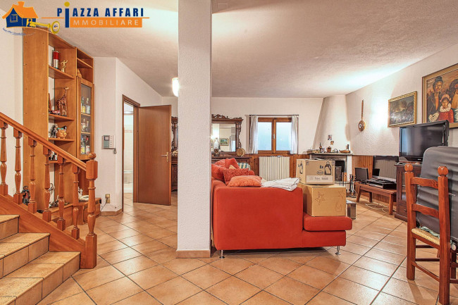 Villa in vendita a Marchirolo