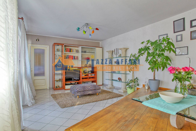Villa in vendita a Carnago