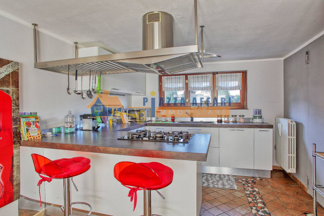 Villa in vendita a Carnago