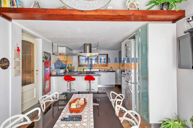 Villa in vendita a Carnago