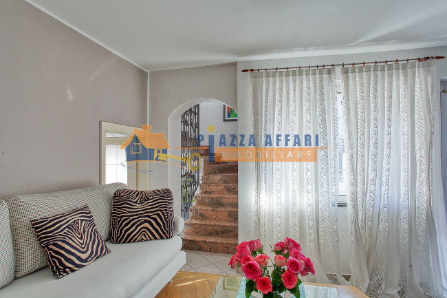 Villa in vendita a Carnago