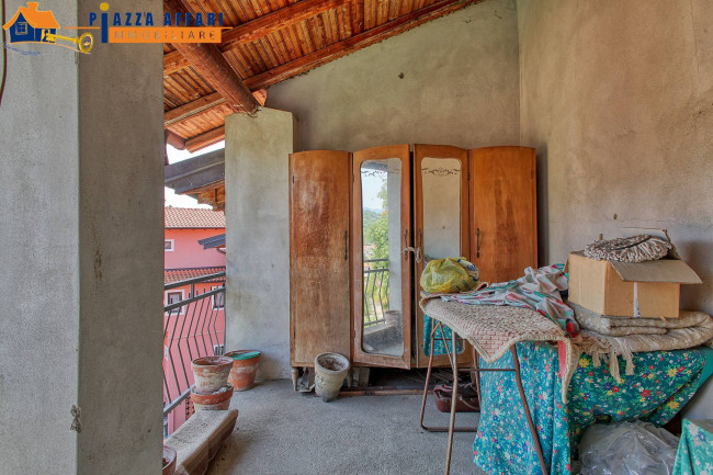 Casa singola in vendita a Marchirolo