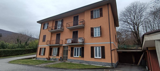 Casa singola in vendita a Cadegliano-Viconago