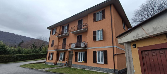 Casa singola in vendita a Cadegliano-Viconago
