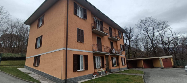 Casa singola in vendita a Cadegliano-Viconago