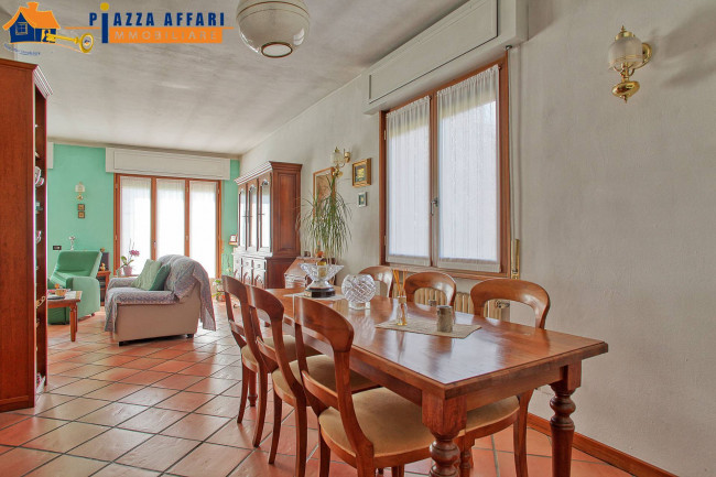 Villa in vendita a Cremenaga