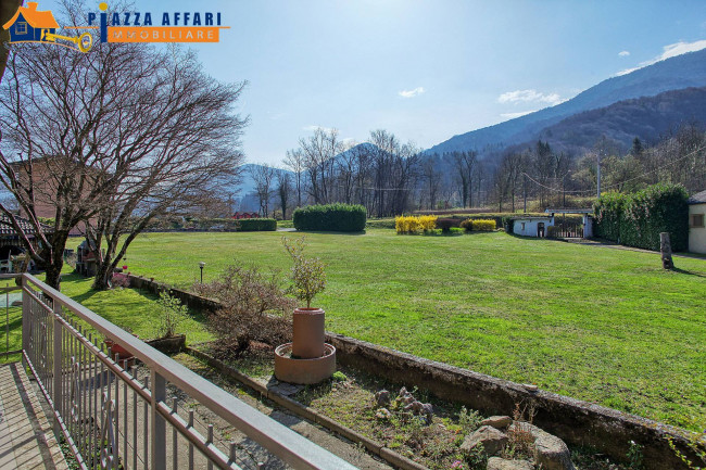 Villa in vendita a Cremenaga