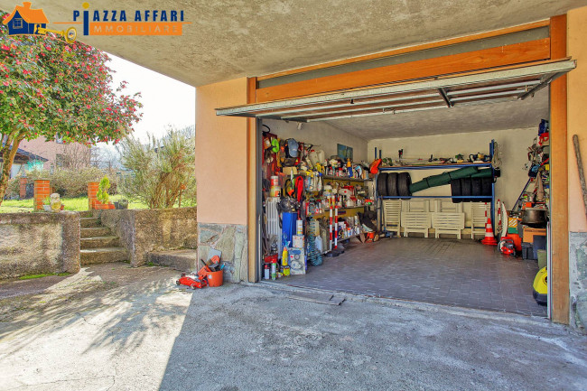 Villa in vendita a Cremenaga