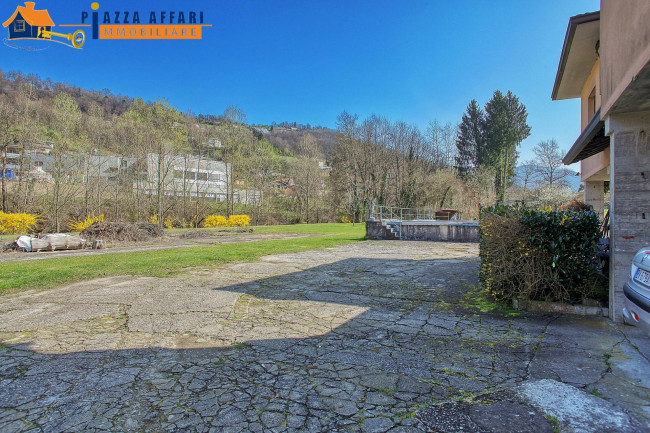 Villa in vendita a Cremenaga