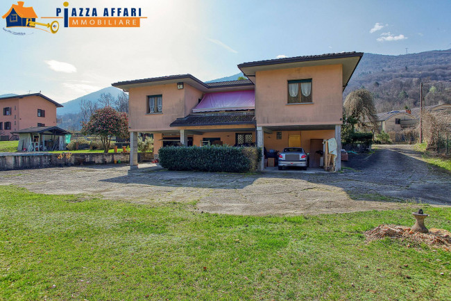 Villa in vendita a Cremenaga