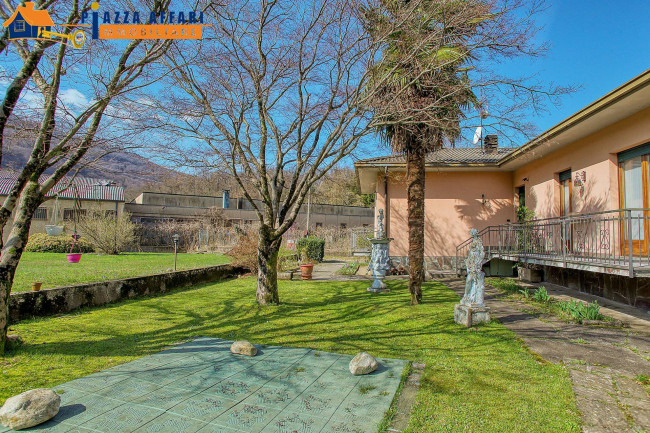 Villa in vendita a Cremenaga