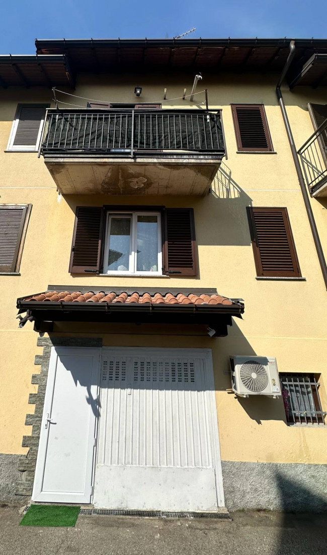 Villette a schiera in vendita a Cugliate-Fabiasco
