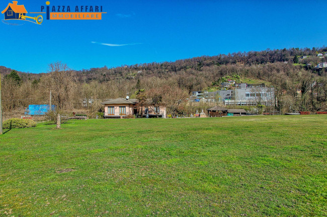 Terreno edificabile in vendita a Cremenaga