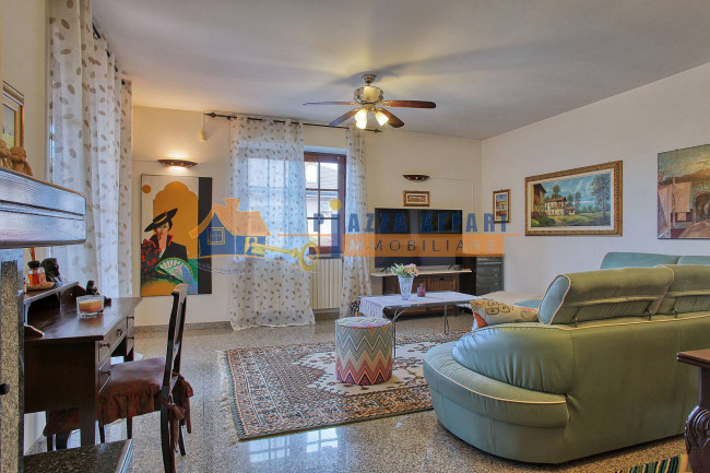 Villa in vendita a Carnago