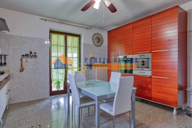 Villa in vendita a Carnago