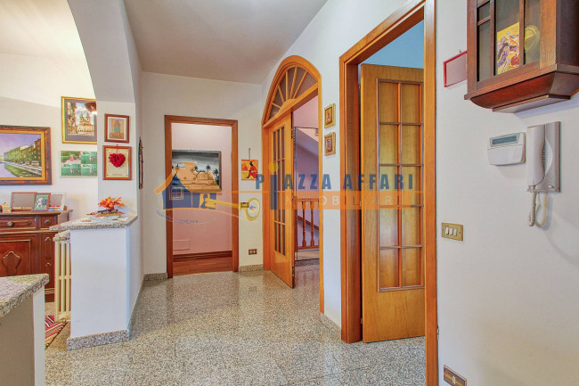 Villa in vendita a Carnago