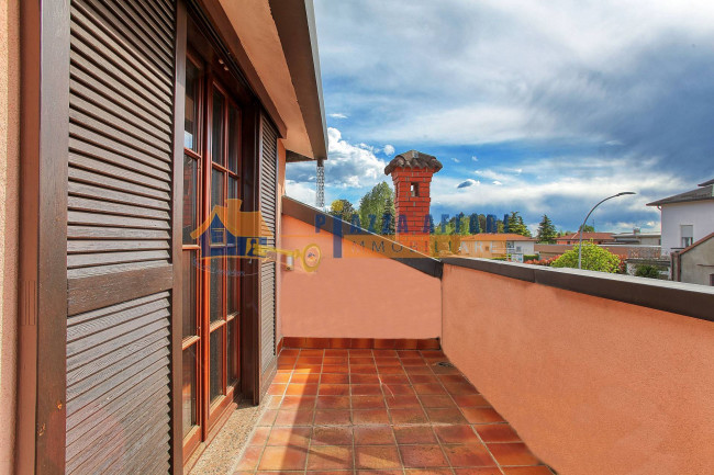 Villa in vendita a Carnago