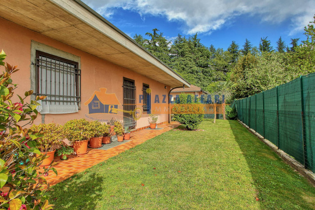 Villa in vendita a Carnago