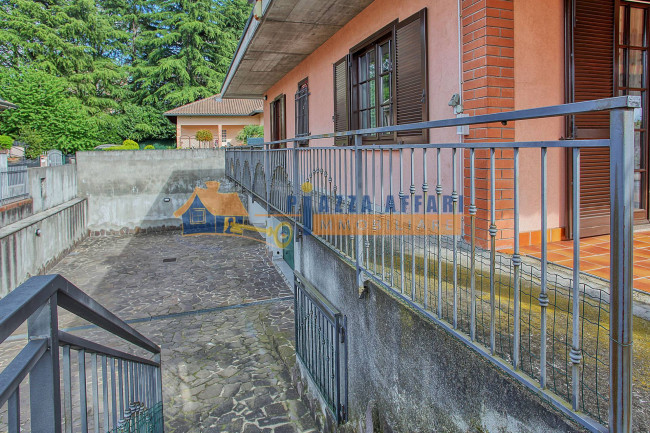 Villa in vendita a Carnago