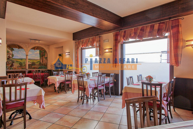Locale commerciale in vendita a Gornate-Olona