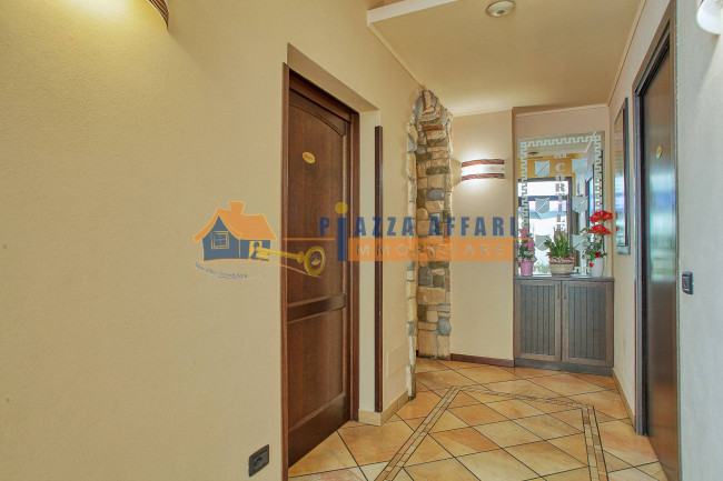 Locale commerciale in vendita a Gornate-Olona