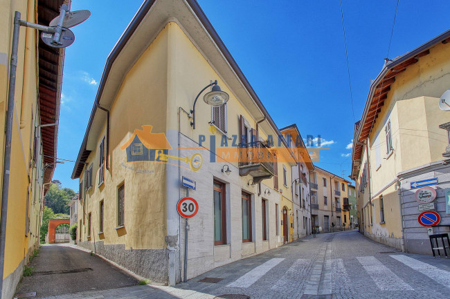 Locale commerciale in vendita a Gornate-Olona