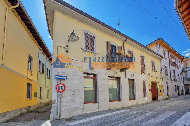 Locale commerciale in vendita a Gornate-Olona