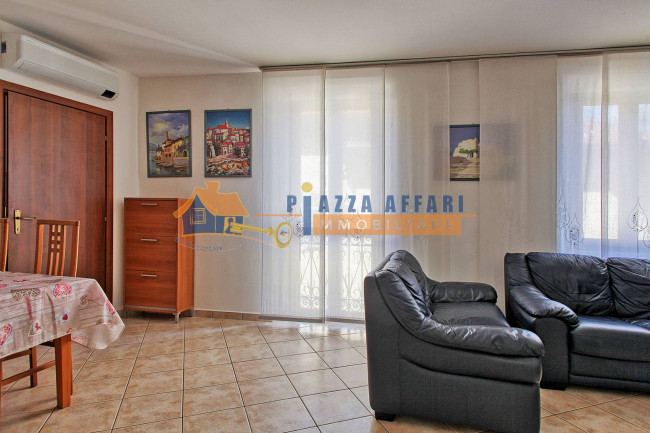 Locale commerciale in vendita a Gornate-Olona