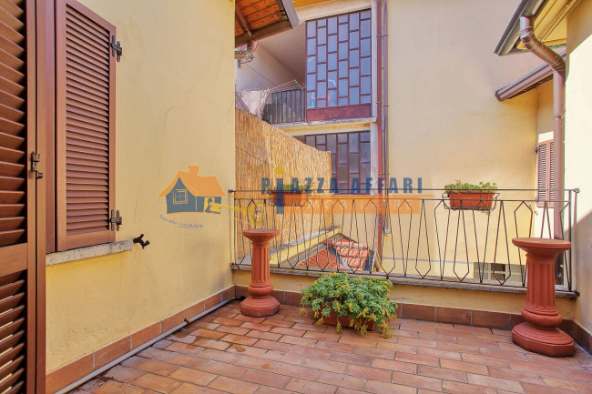 Locale commerciale in vendita a Gornate-Olona