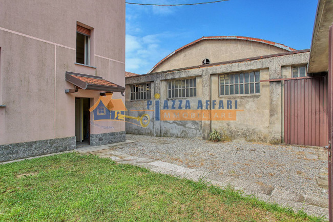 Porzione di Casa Terra / Cielo in vendita a Solbiate Arno