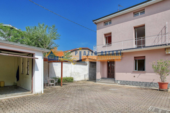 Porzione di Casa Terra / Cielo in vendita a Solbiate Arno
