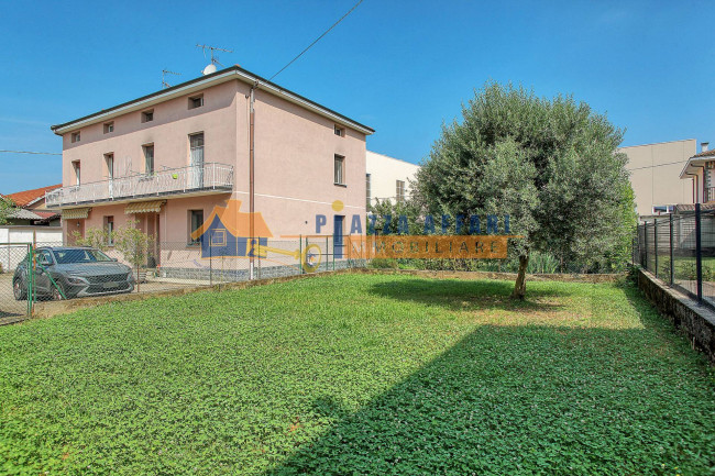 Porzione di Casa Terra / Cielo in vendita a Solbiate Arno