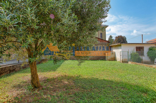 Porzione di Casa Terra / Cielo in vendita a Solbiate Arno