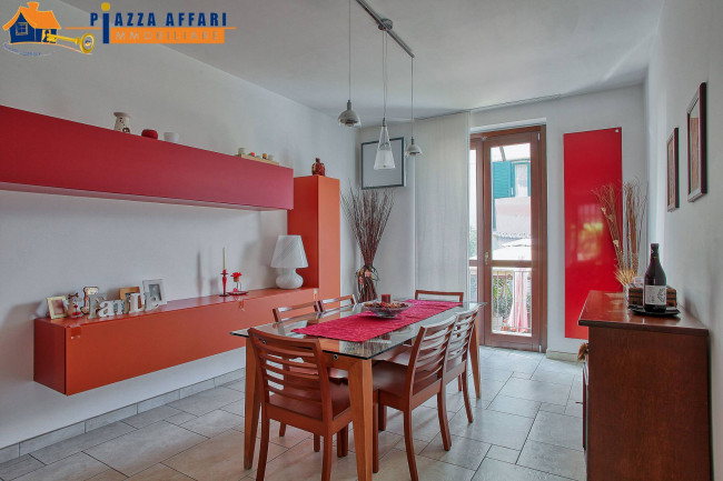 Villa in vendita a Lavena Ponte Tresa