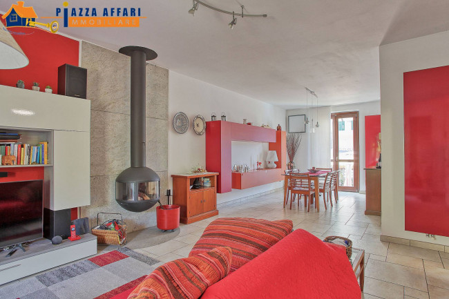 Villa in vendita a Lavena Ponte Tresa
