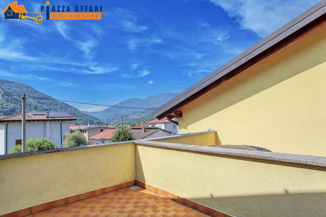 Villa in vendita a Lavena Ponte Tresa