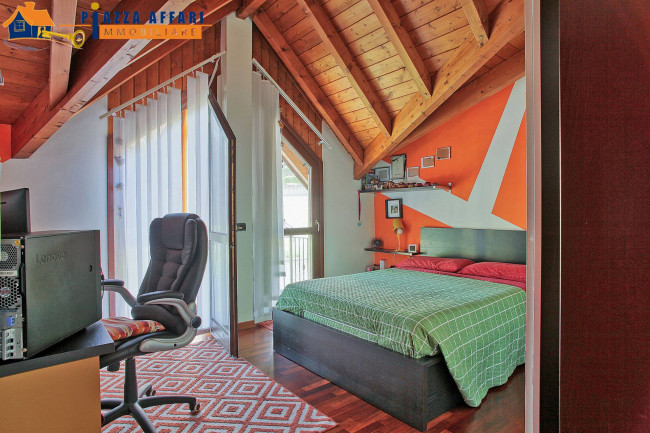 Villa in vendita a Lavena Ponte Tresa
