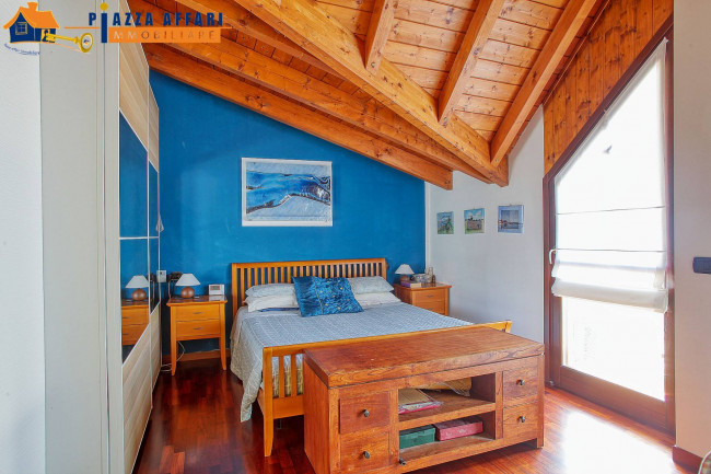 Villa in vendita a Lavena Ponte Tresa