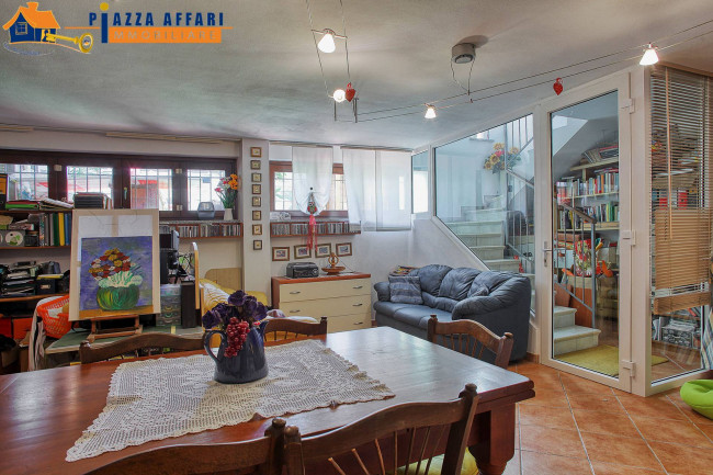 Villa in vendita a Lavena Ponte Tresa